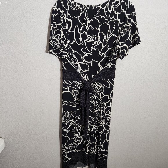 Lane Bryant Dress 14/16 Black White Floral Print Polka Dot Short Sleeves Floral - Picture 4 of 13